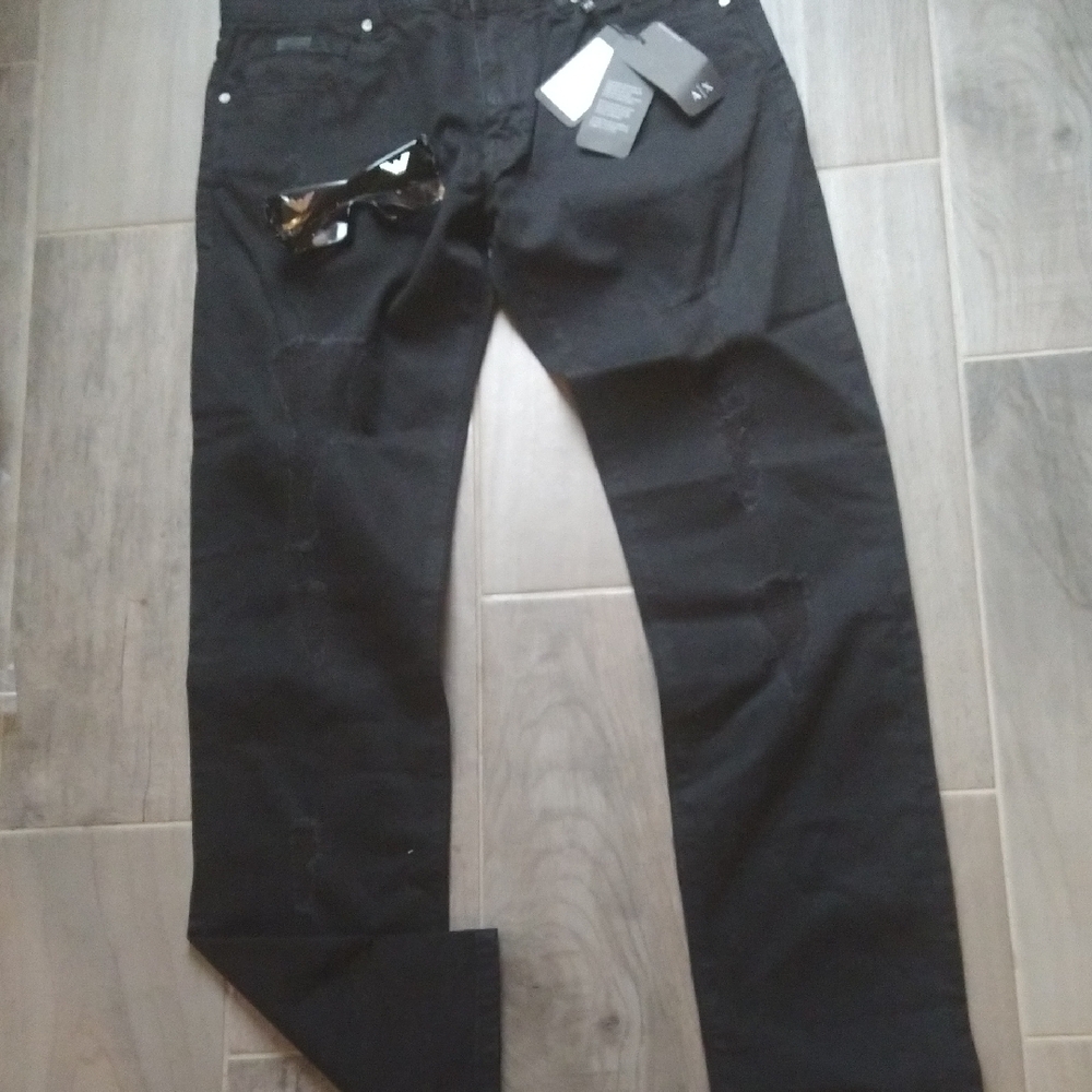 Men's J13 A/X Armani Exchange Slightly Distressed Black Skinny Jeans +Sunglasses